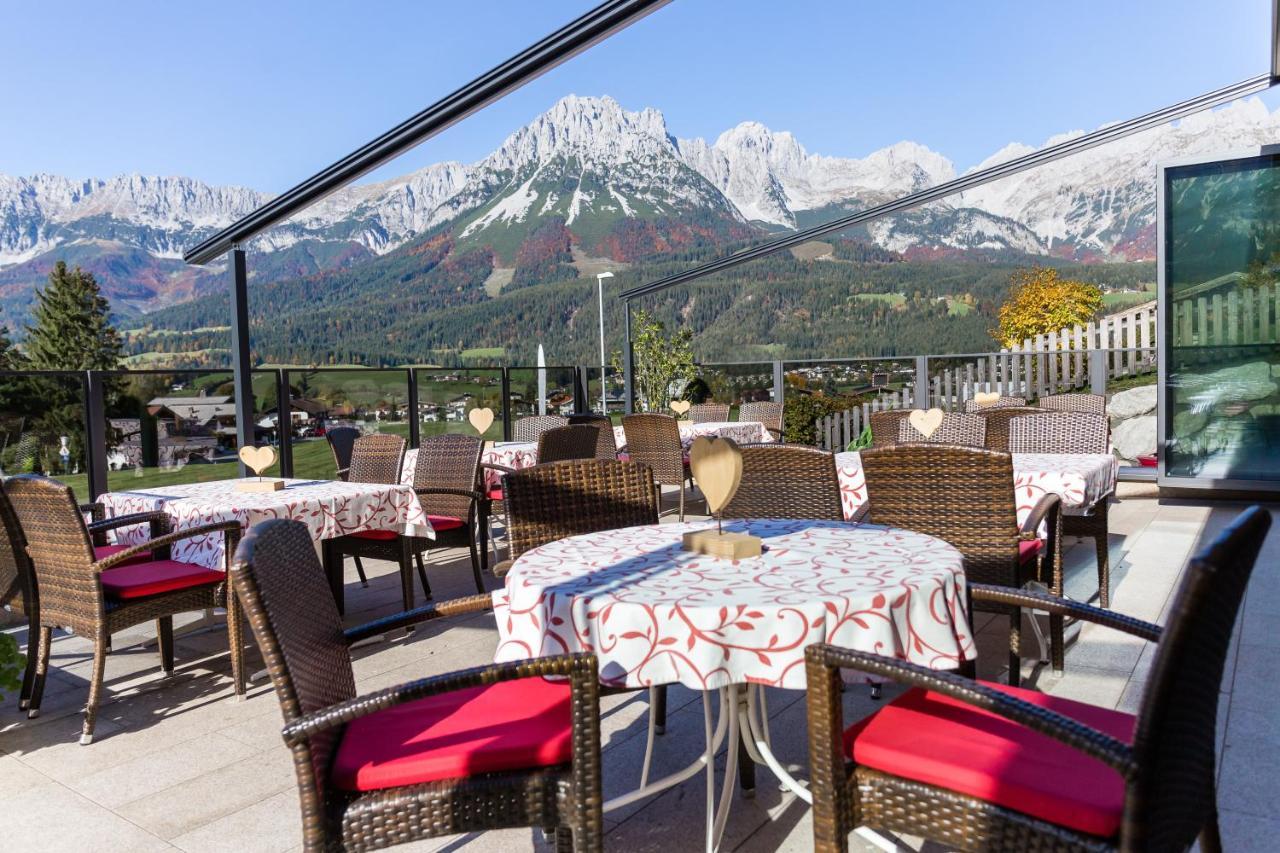 Cafe-Restaurant Bettina Hotel Елмау Екстериор снимка