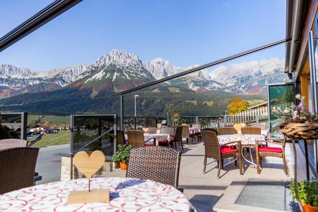 Cafe-Restaurant Bettina Hotel Елмау Екстериор снимка